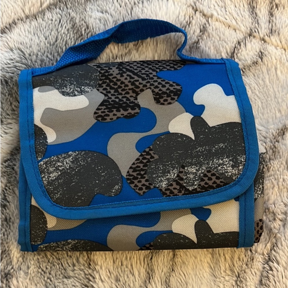 Camo Lunch Bag 🌟NWOT🌟